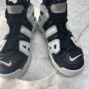 Nike Air More Uptempo Womens Sz 6 White/Black Green Mid Top Sneakers DN8008-001